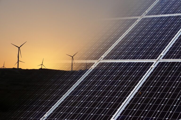 How to Calculate the Right Solar System Size for Your Home in Pakistan
